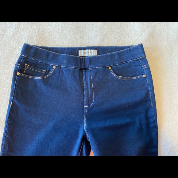 Jones Studio Jeggings - Picture 5 of 11